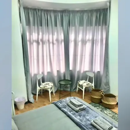 Unique Phaneromenis 41 - Down Town 3*