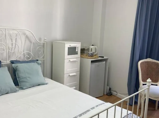 Unique Phaneromenis 41 - Down Town 3* Nicosia